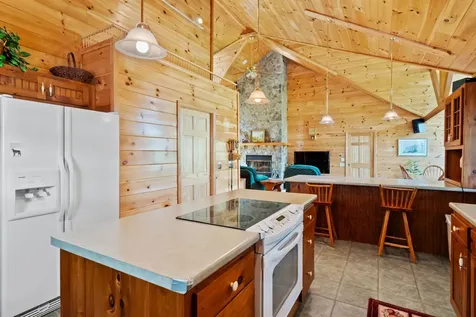 32 Lee Lane Conway NH 03860