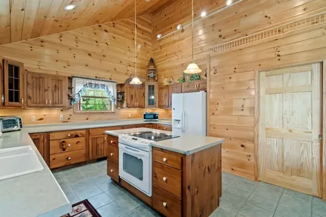32 Lee Lane Conway NH 03860