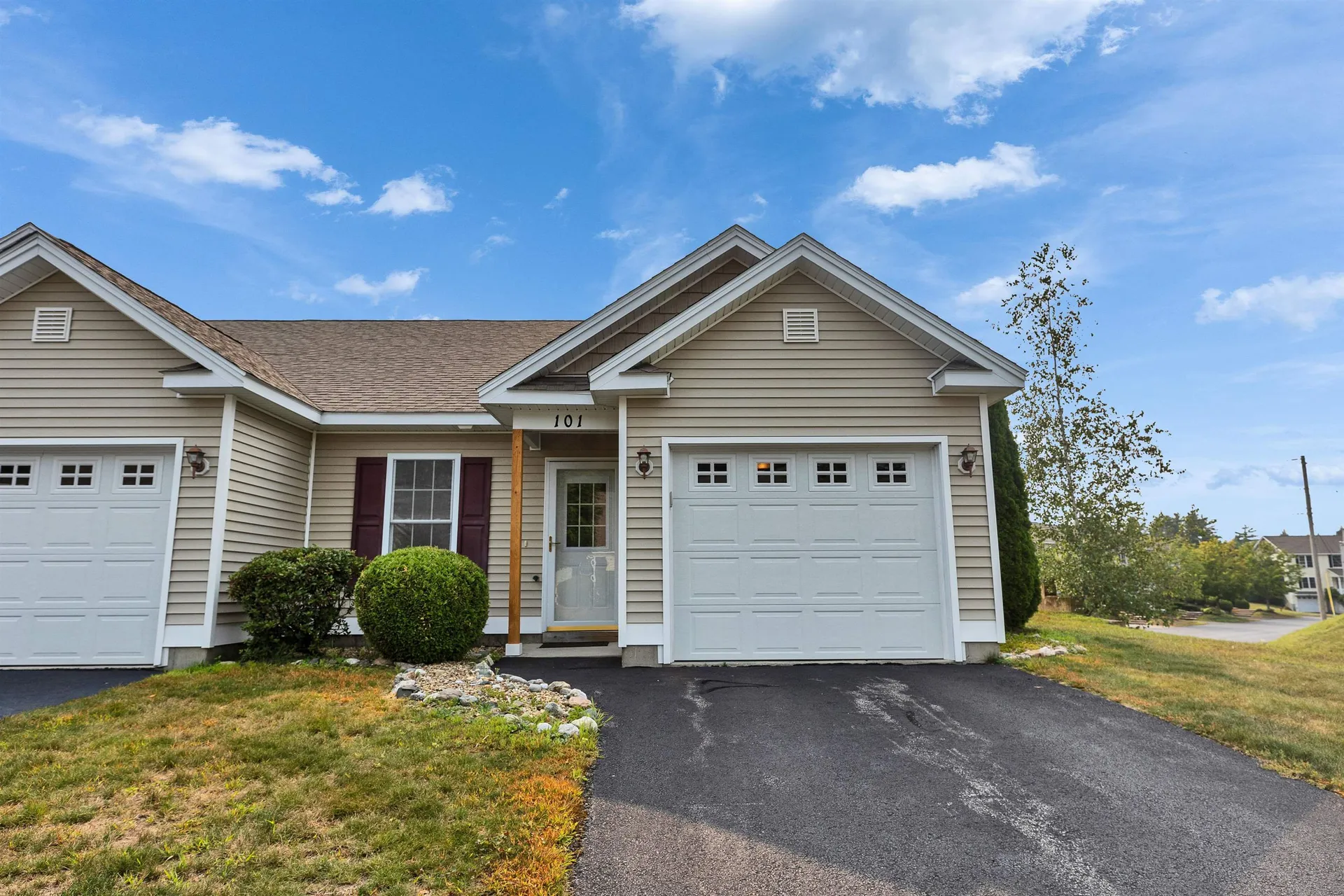 28 Owens Drive Swanzey NH 03446