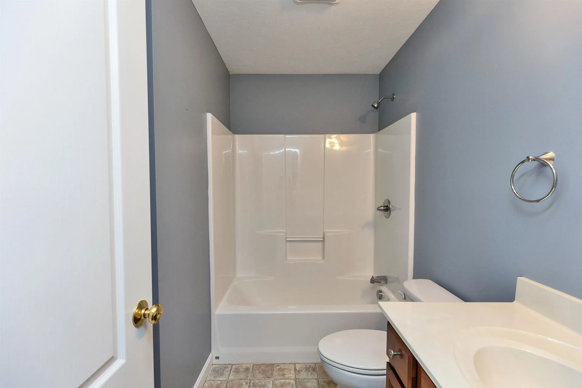 28 Owens Drive Swanzey NH 03446