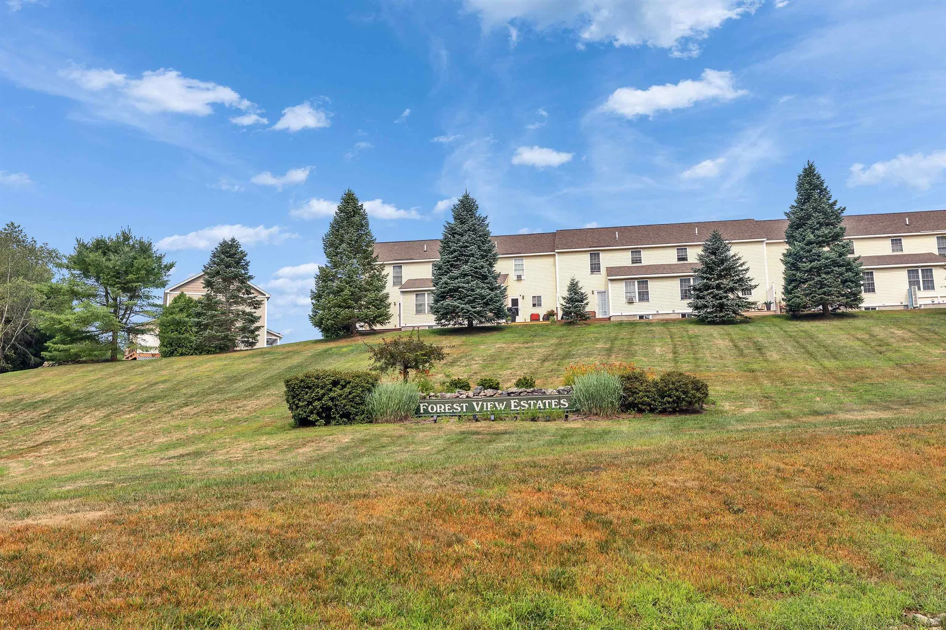 28 Owens Drive Swanzey NH 03446