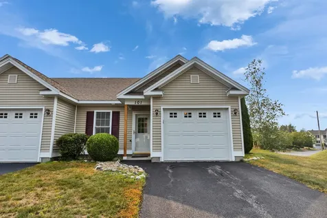 28 Owens Drive Swanzey NH 03446