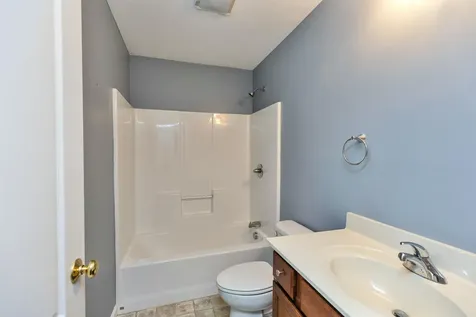 28 Owens Drive Swanzey NH 03446