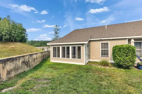 28 Owens Drive Swanzey NH 03446