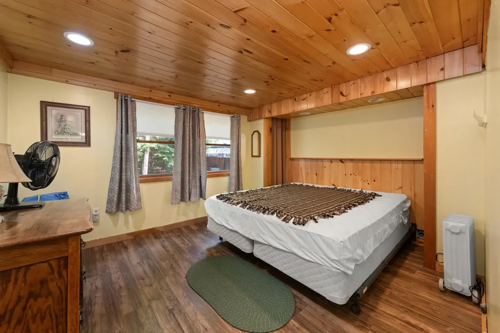 9 Sevin Kids Lane Groton NH 03241