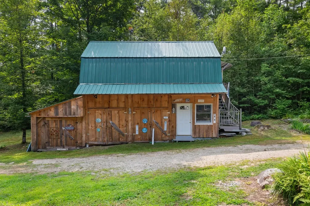 9 Sevin Kids Lane Groton NH 03241