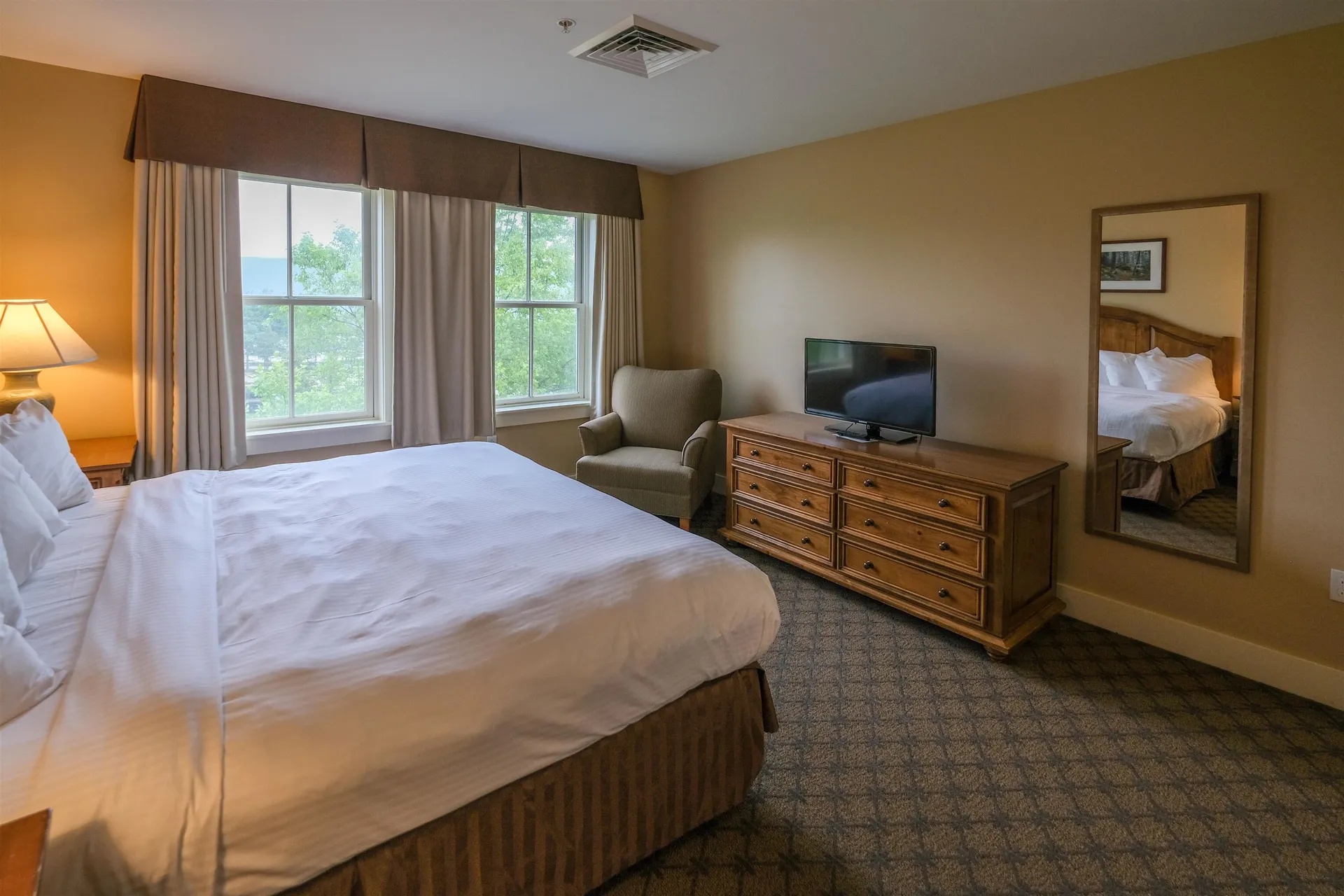 606/608 Qii Jackson Gore Adams House Ludlow VT 05149