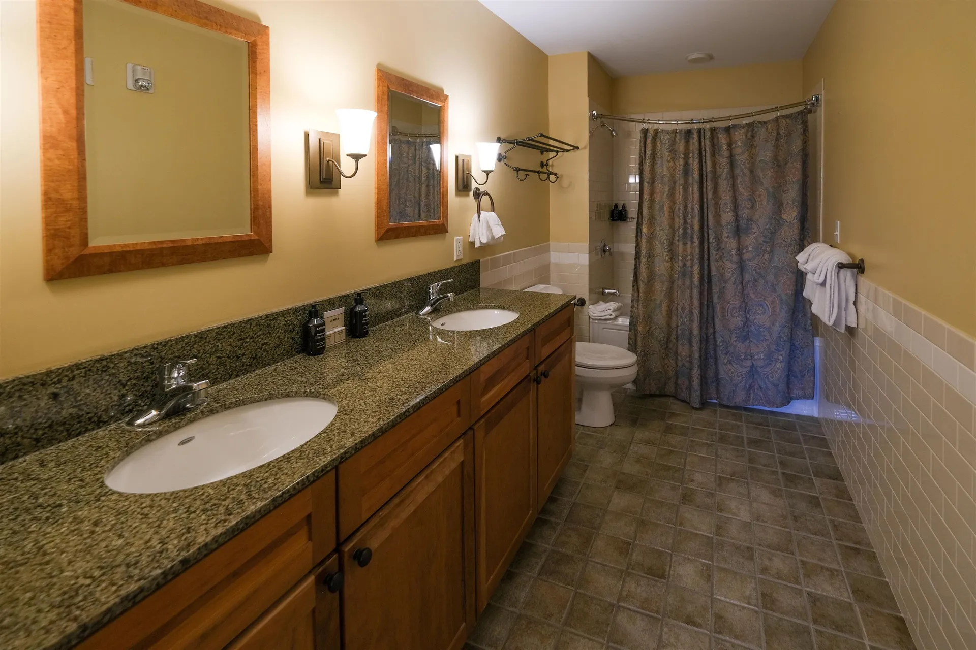 606/608 Qii Jackson Gore Adams House Ludlow VT 05149