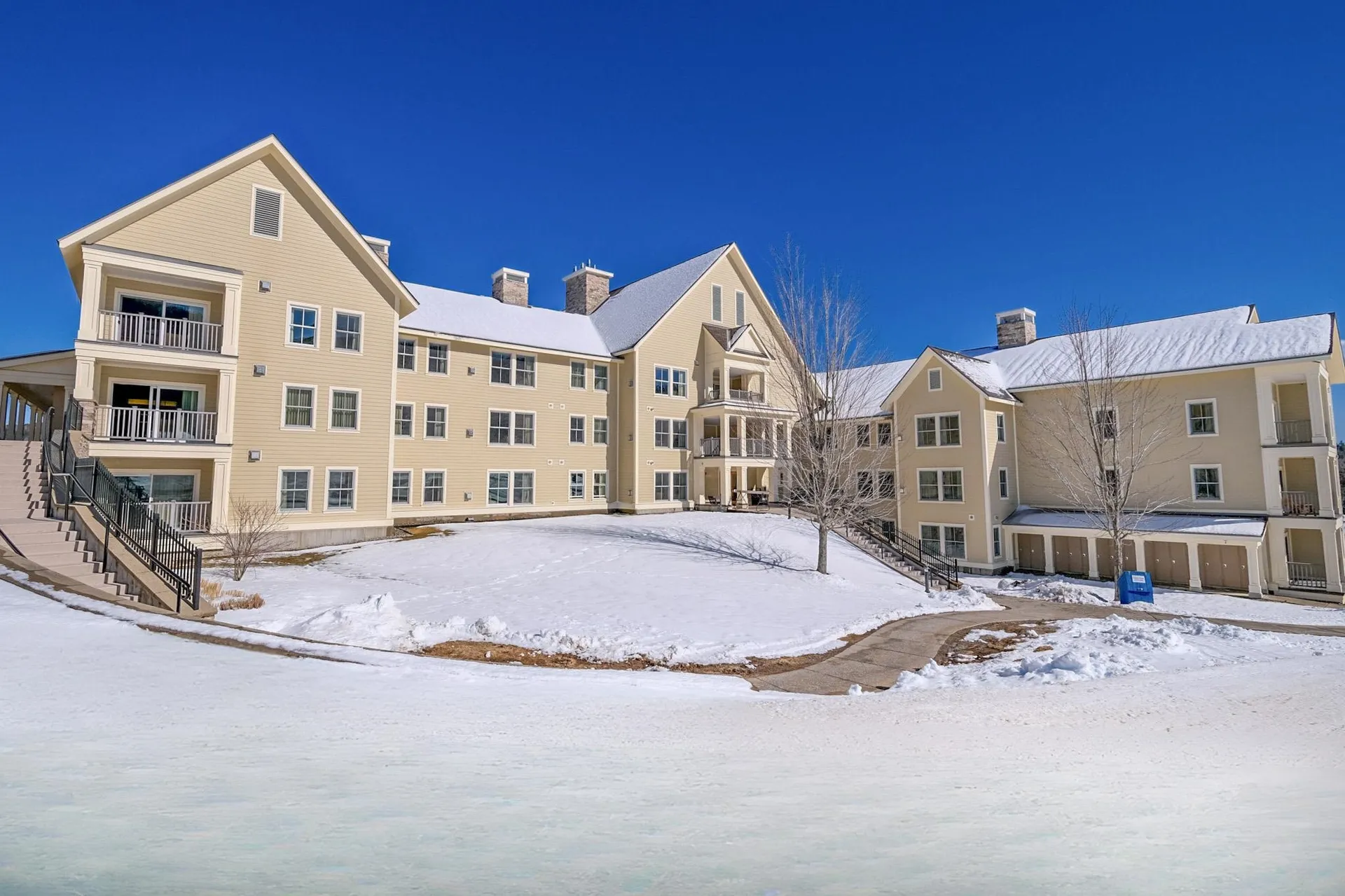 606/608 Qii Jackson Gore Adams House Ludlow VT 05149