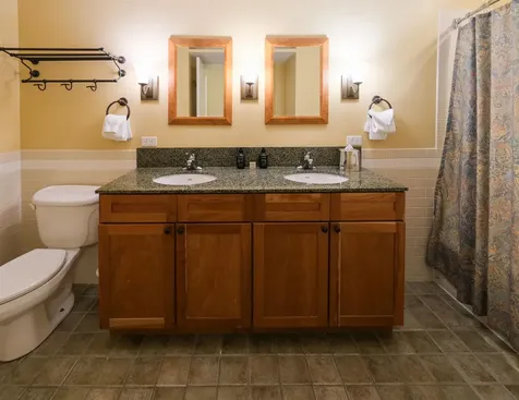 606/608 Qii Jackson Gore Adams House Ludlow VT 05149