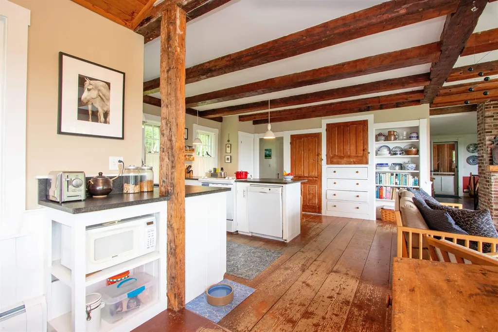 5244 Bayley Hazen Road Peacham VT 05862