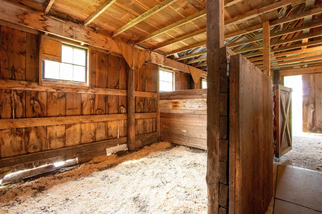 5244 Bayley Hazen Road Peacham VT 05862