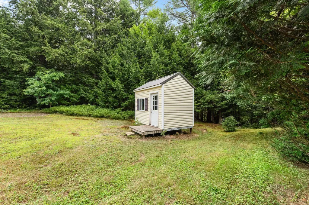 82 Jenness Hill Road Bristol NH 03222