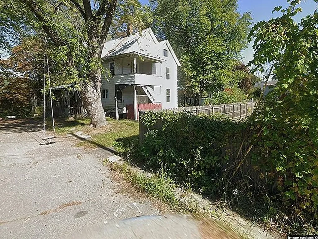 11 Buena Vista Place Springfield VT 05156-3136