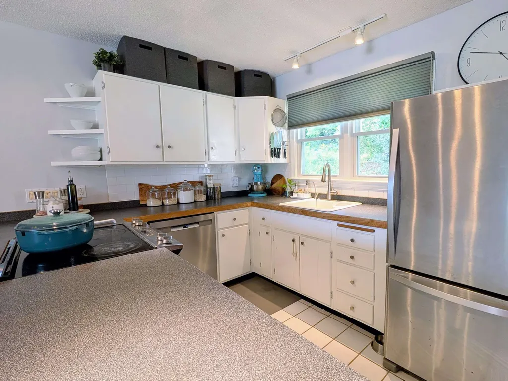102 Cheney Avenue Peterborough NH 03458