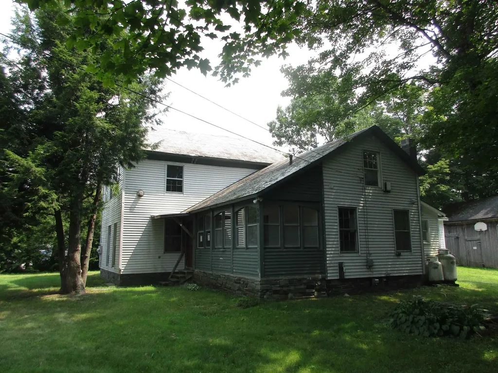 900 East Main Street Poultney VT 05764