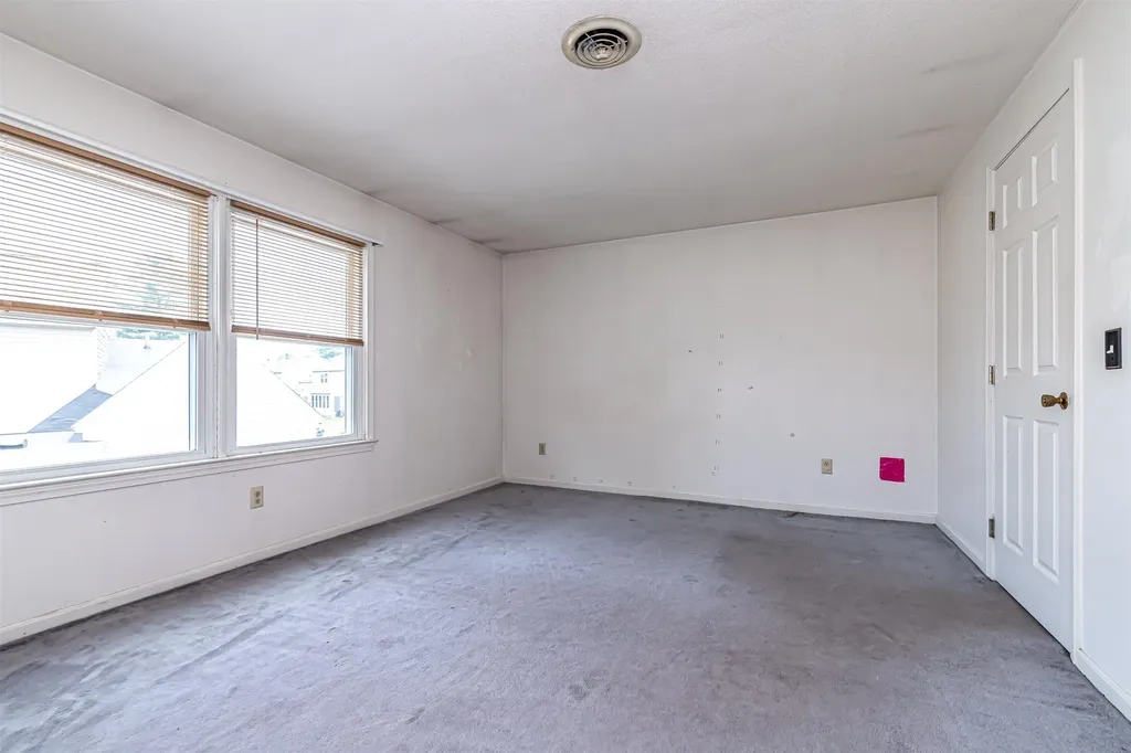 38 Stonehouse Lane Keene NH 03431