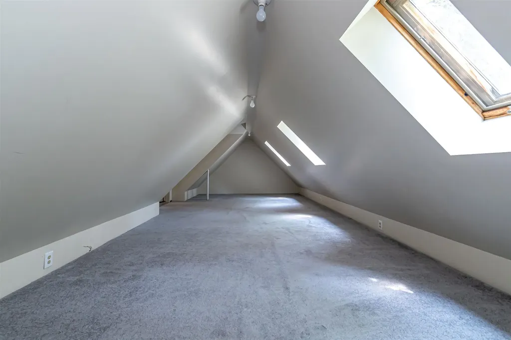 38 Stonehouse Lane Keene NH 03431