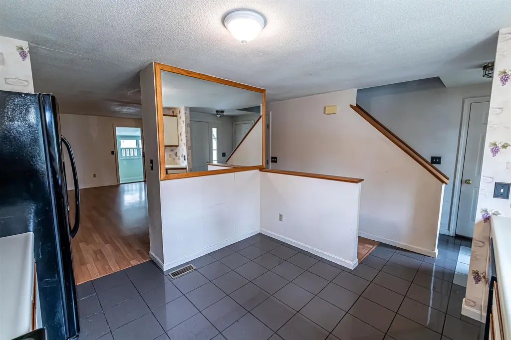 38 Stonehouse Lane Keene NH 03431