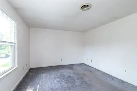 38 Stonehouse Lane Keene NH 03431