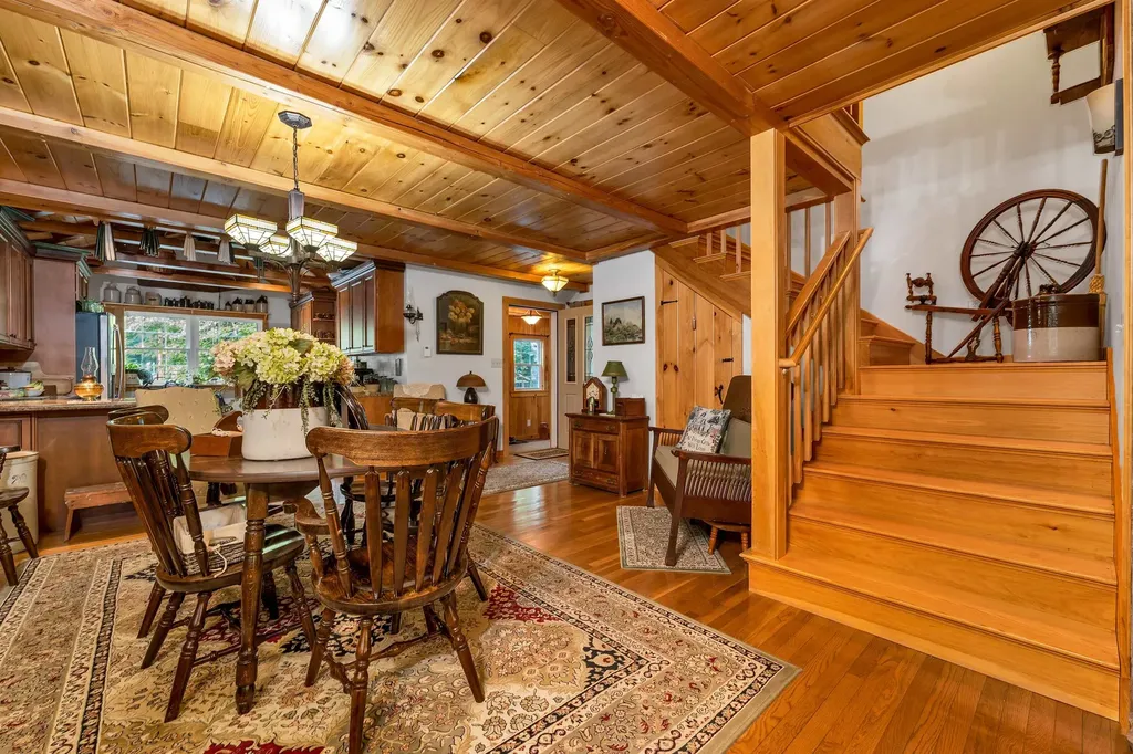 883 Center Street Wolfeboro NH 03894