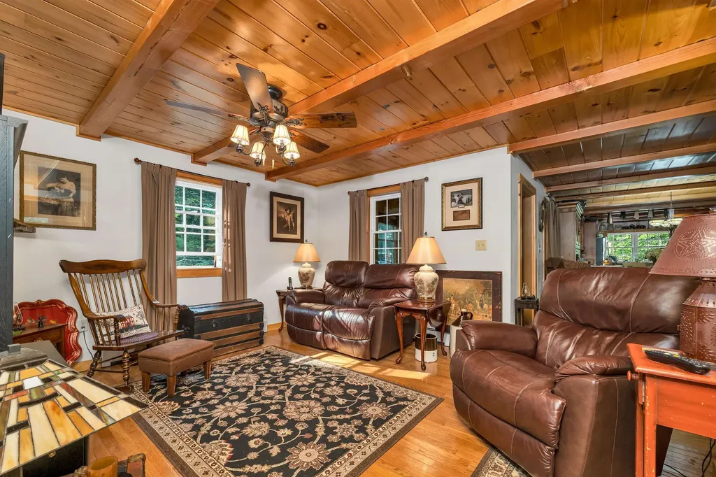 883 Center Street Wolfeboro NH 03894