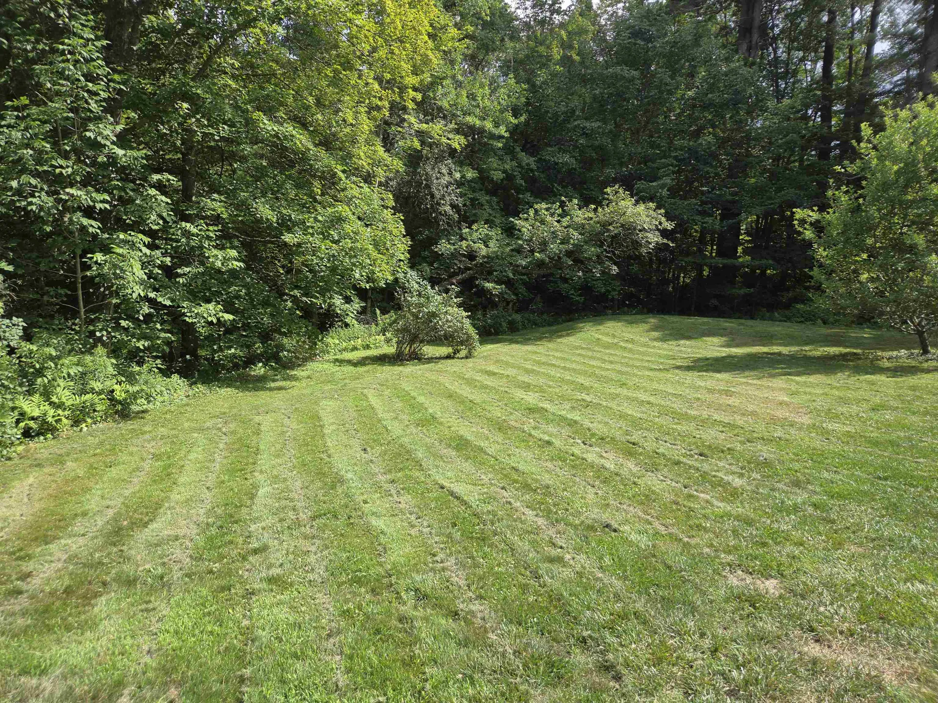 15 Canterbury Road Chichester NH 03258