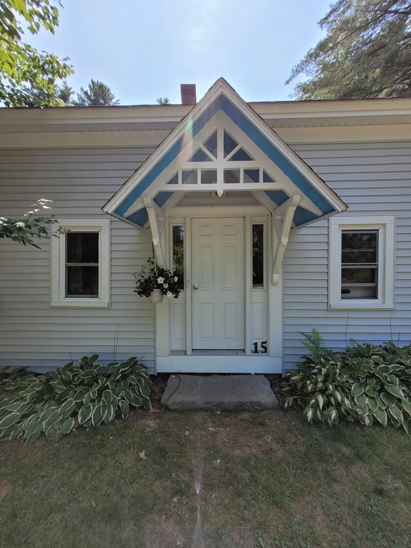 15 Canterbury Road Chichester NH 03258