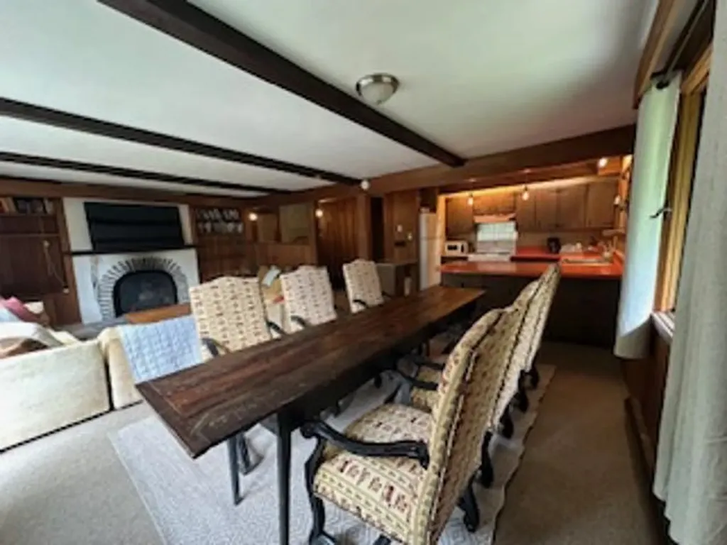 29 Mountainview Loop Dover VT 05356