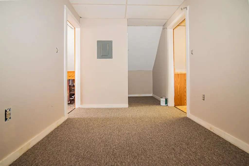 162 Blaine Street Manchester NH 03102