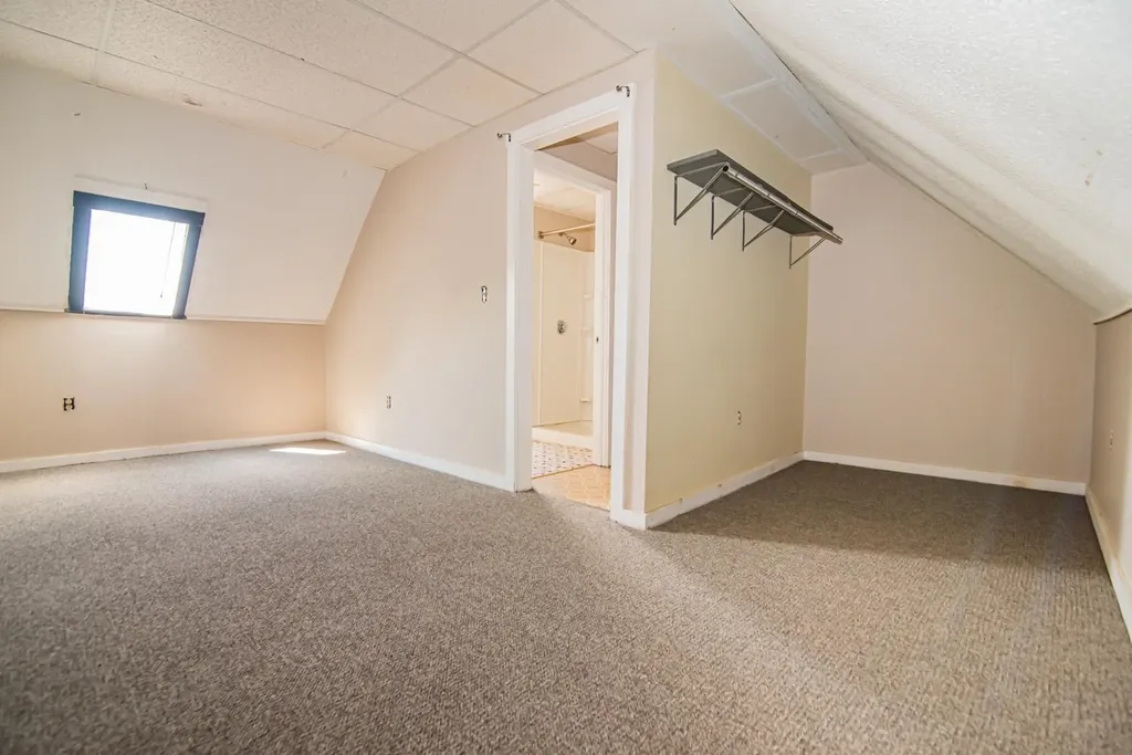 162 Blaine Street Manchester NH 03102