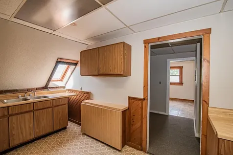 162 Blaine Street Manchester NH 03102