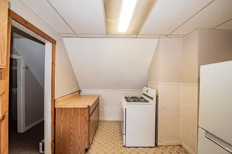 162 Blaine Street Manchester NH 03102