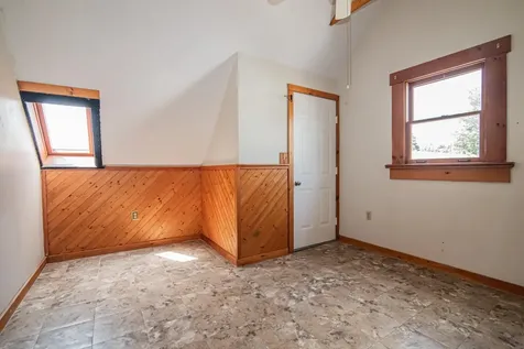 162 Blaine Street Manchester NH 03102