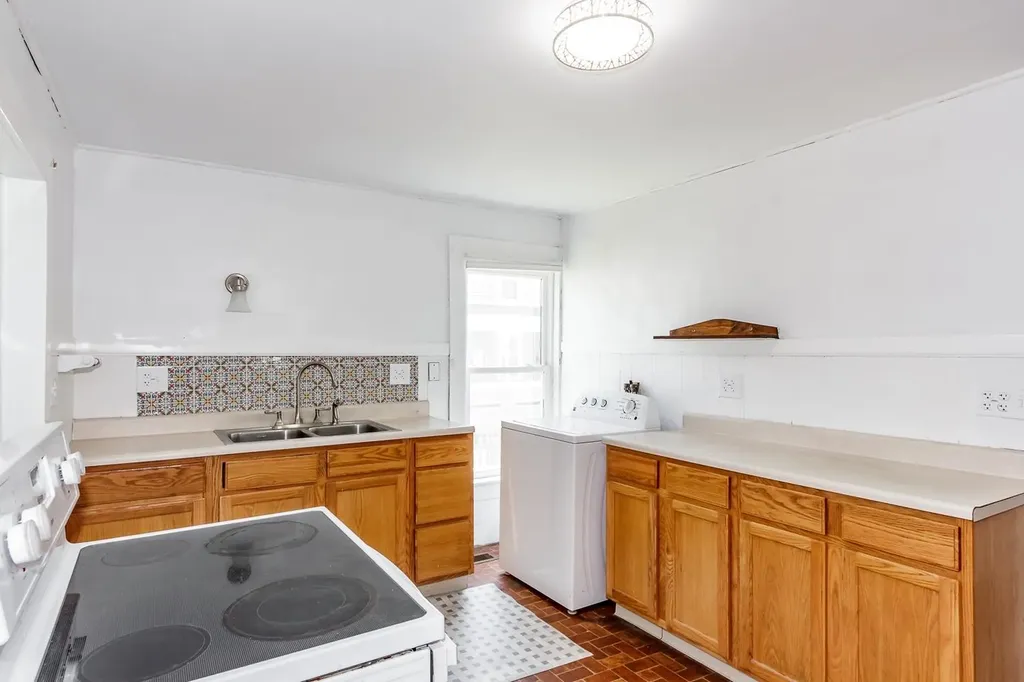 39 Myrtle Street Newport NH 03773