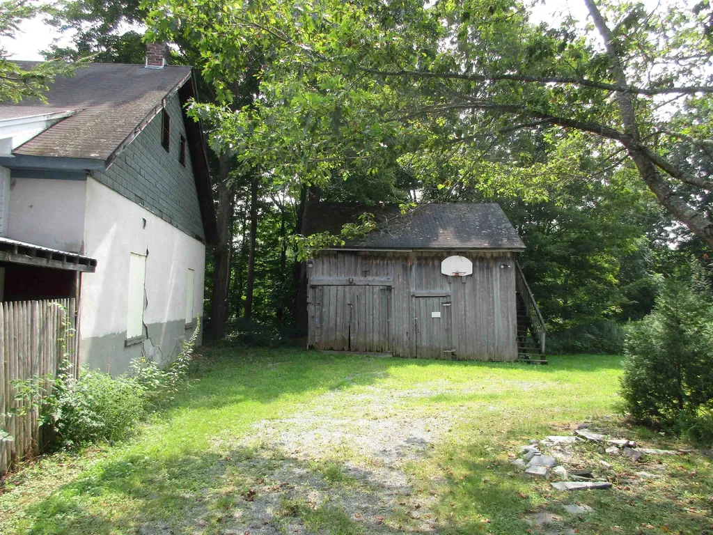 900 East Main Street Poultney VT 05764