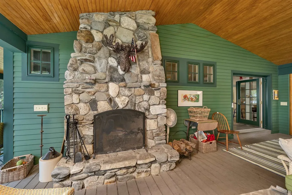 125 Turtle Island Road Wolfeboro NH 03894