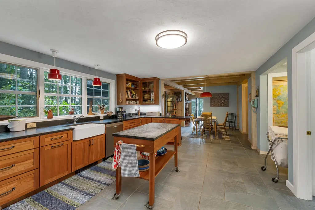 125 Turtle Island Road Wolfeboro NH 03894