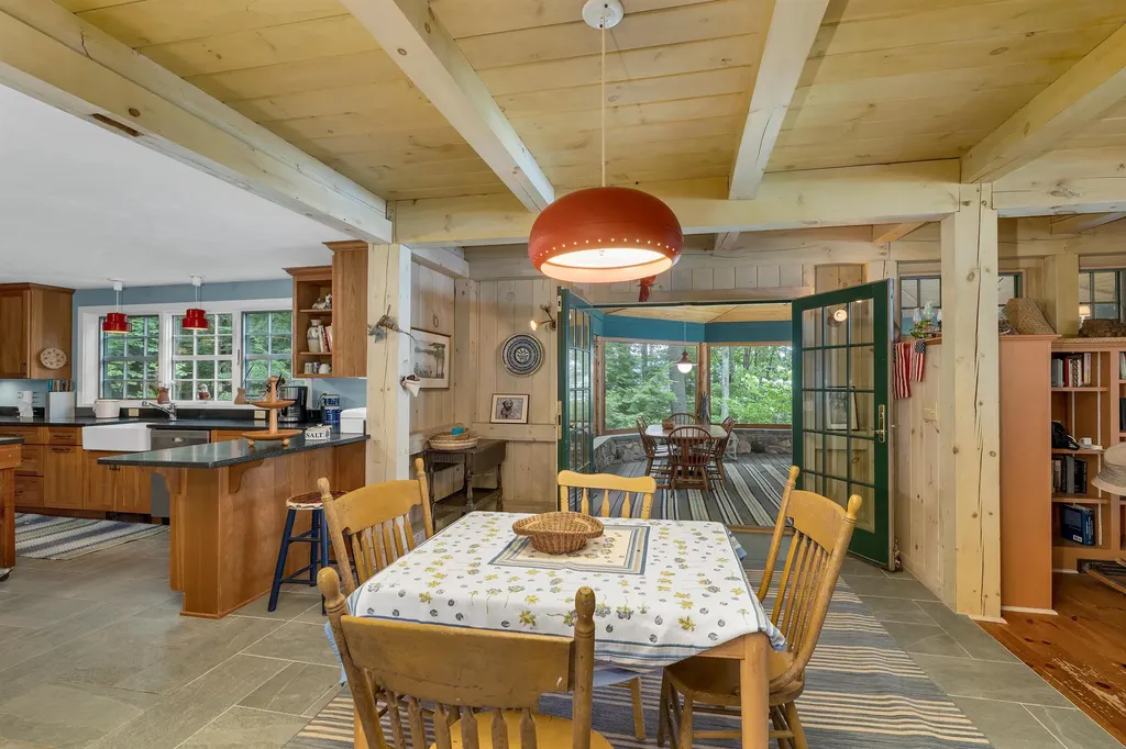 125 Turtle Island Road Wolfeboro NH 03894