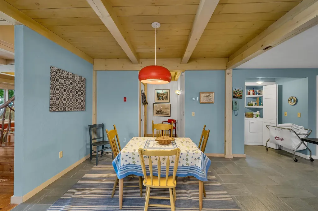 125 Turtle Island Road Wolfeboro NH 03894