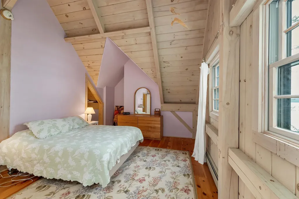 125 Turtle Island Road Wolfeboro NH 03894