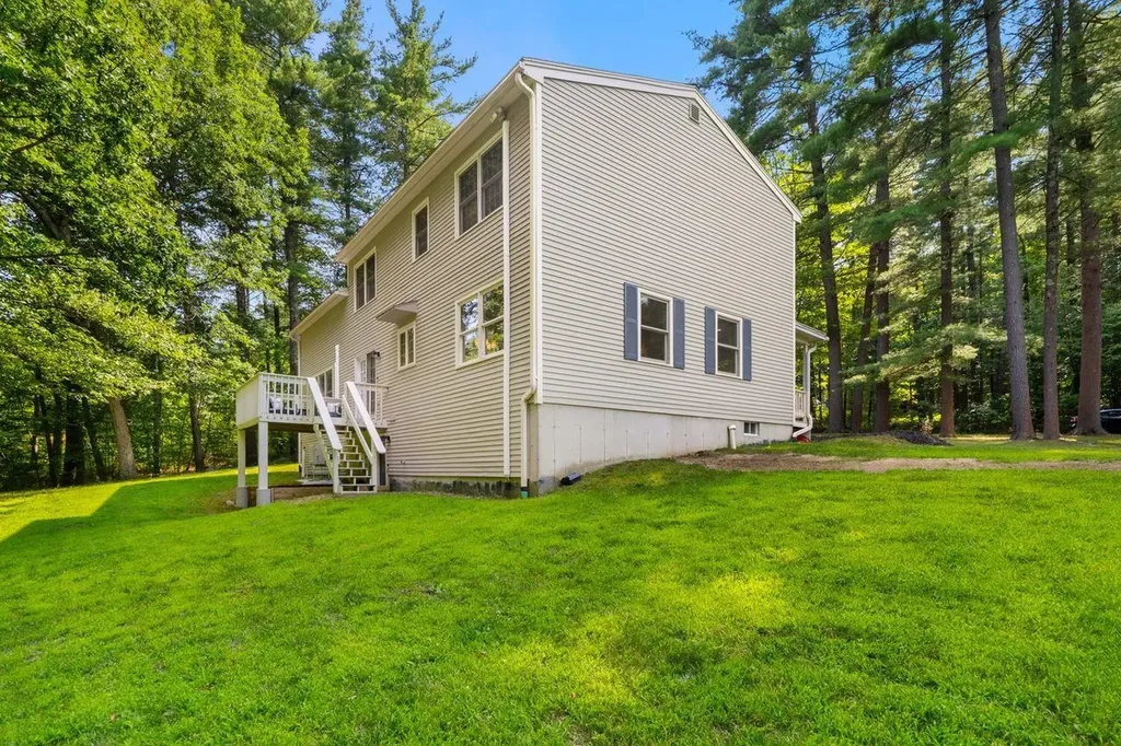 14 Veronica Drive Bedford NH 03110