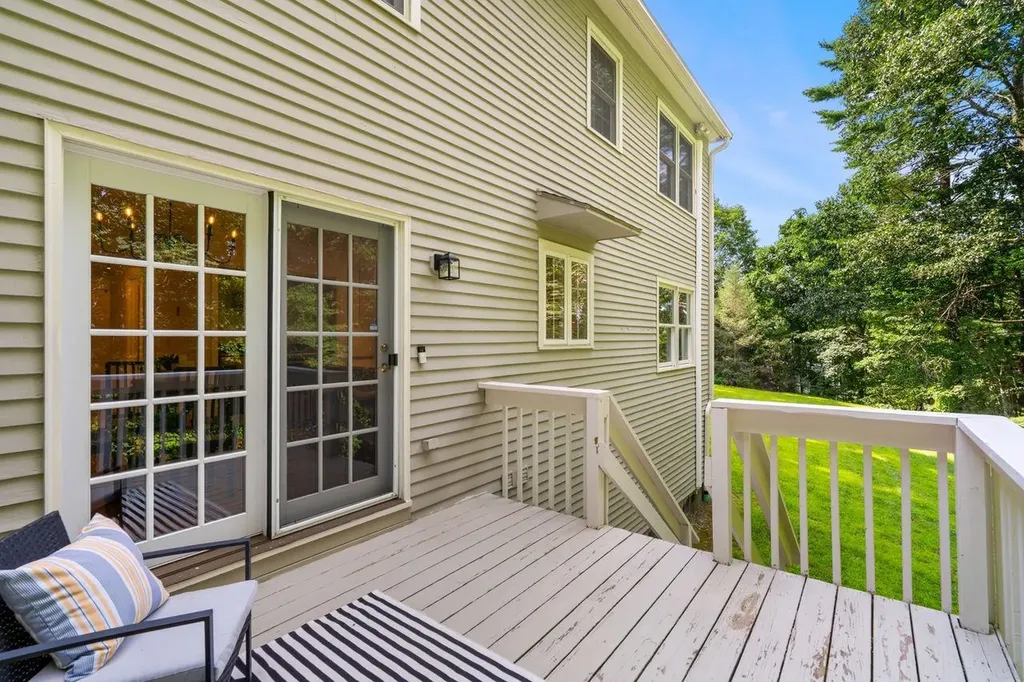 14 Veronica Drive Bedford NH 03110