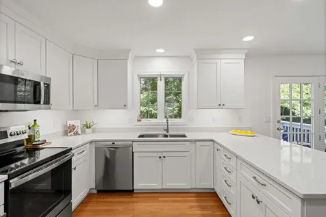 14 Veronica Drive Bedford NH 03110