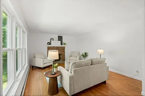 14 Veronica Drive Bedford NH 03110