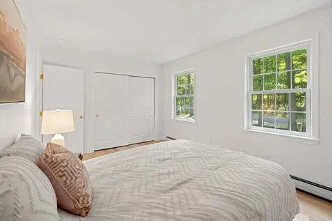 14 Veronica Drive Bedford NH 03110