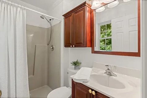 14 Veronica Drive Bedford NH 03110