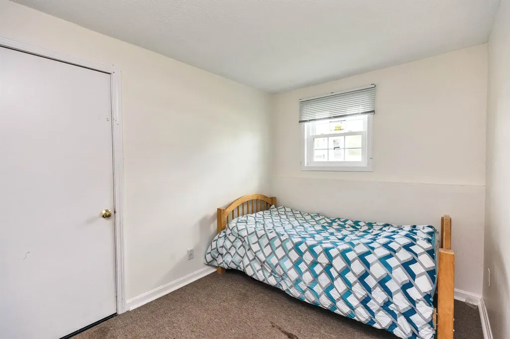 52 Pullman Street Manchester NH 03103
