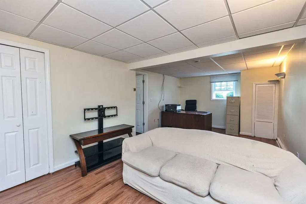 52 Pullman Street Manchester NH 03103