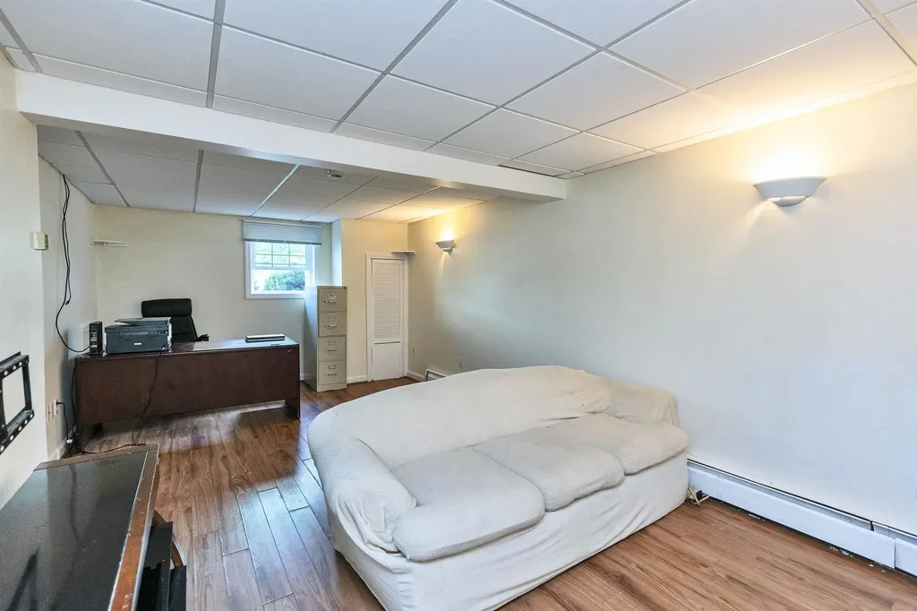 52 Pullman Street Manchester NH 03103